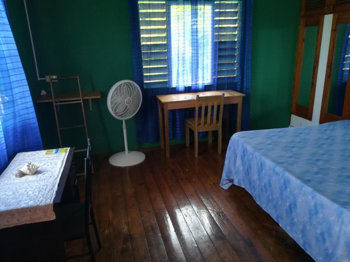Toga Guest House Port Antonio Eksteriør billede